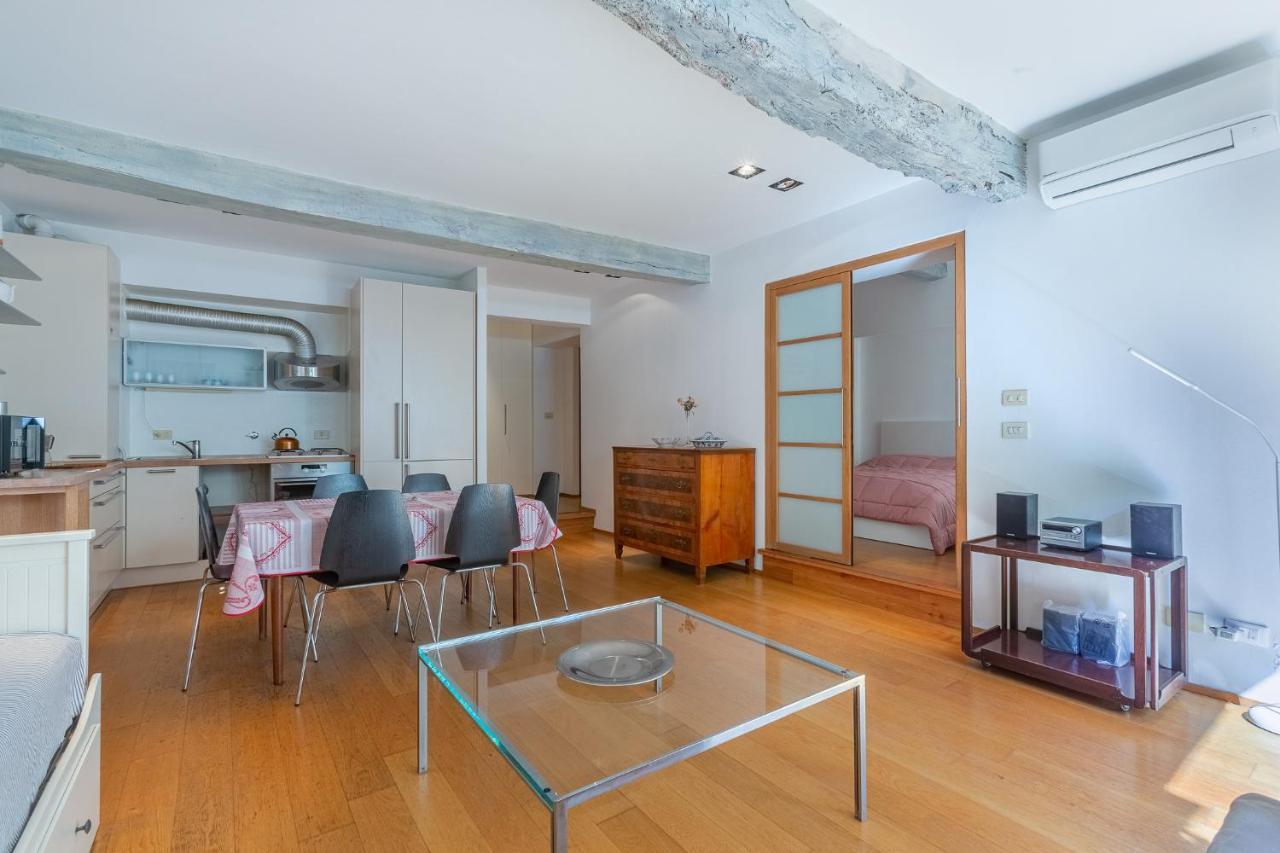 Pleasant Central Apartment With Garden Bologna Eksteriør billede