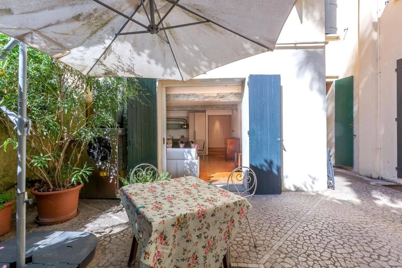 Pleasant Central Apartment With Garden Bologna Eksteriør billede
